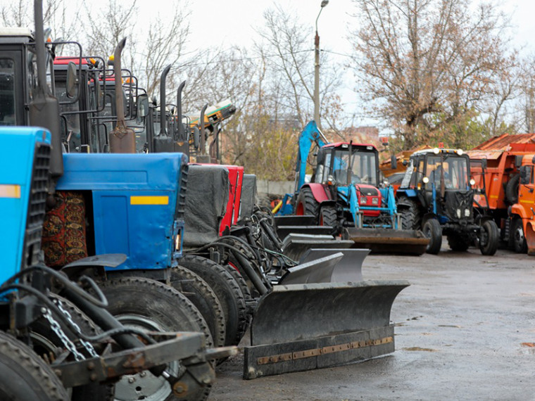 В Воронеже в течение двух дней проходит смотр дорожной техники В Воронеже в течение двух дней проходит смотр дорожной техники