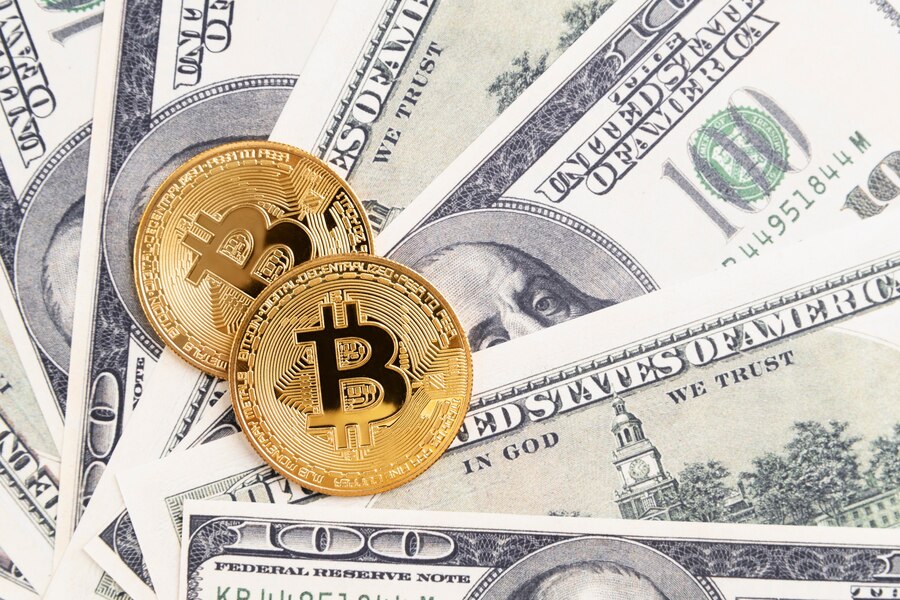 Курс биткоина превысил 61 тысячу долларов