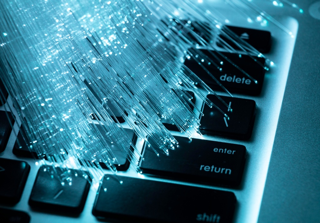 ФНС в 2025 году автоматически определит статус налоговых резидентов 