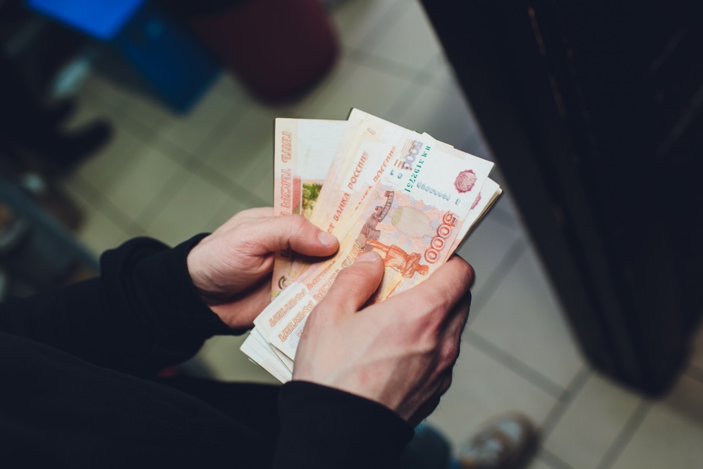 В Санкт-Петербурге экс-главу одного из районов обвинили в получении взятки