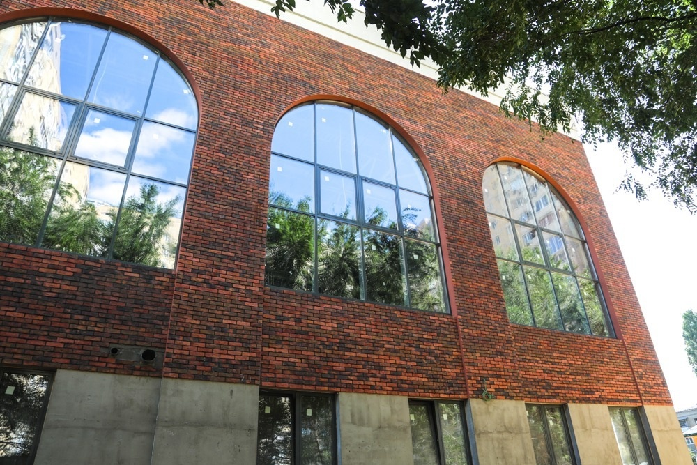 Сергей Петрин проинспектировал ход реконструкции школы №45 и капремонта школы №90 и дал ряд поручений Сергей Петрин проинспектировал ход реконструкции школы №45 и капремонта школы №90 и дал ряд поручений