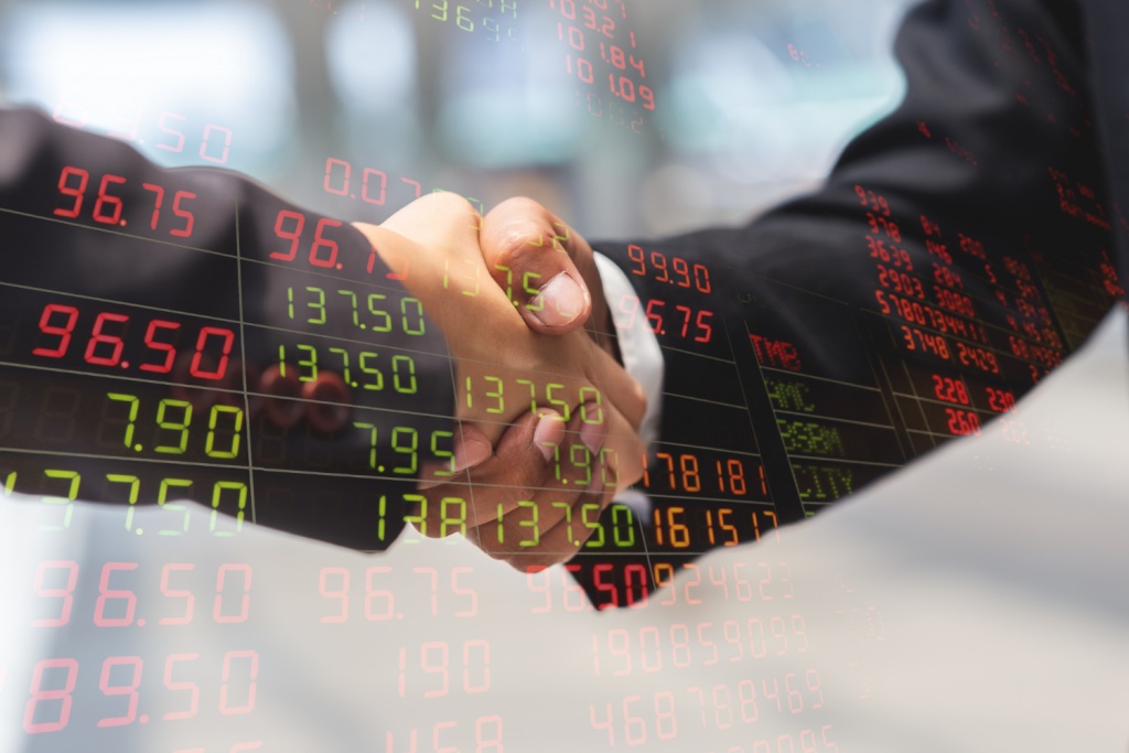 Безос заработал 8,5 миллиарда долларов на продаже акций Amazon