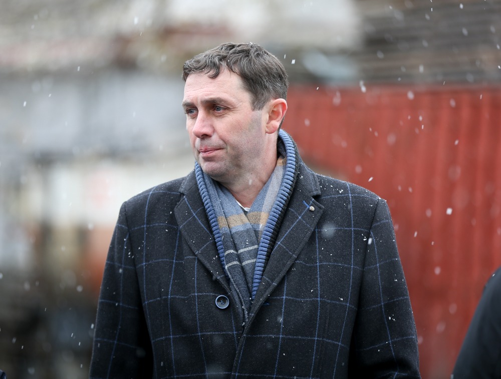 Сергей Петрин пообщался с сотрудниками комбината благоустройства Центрального района Сергей Петрин пообщался с сотрудниками комбината благоустройства Центрального района