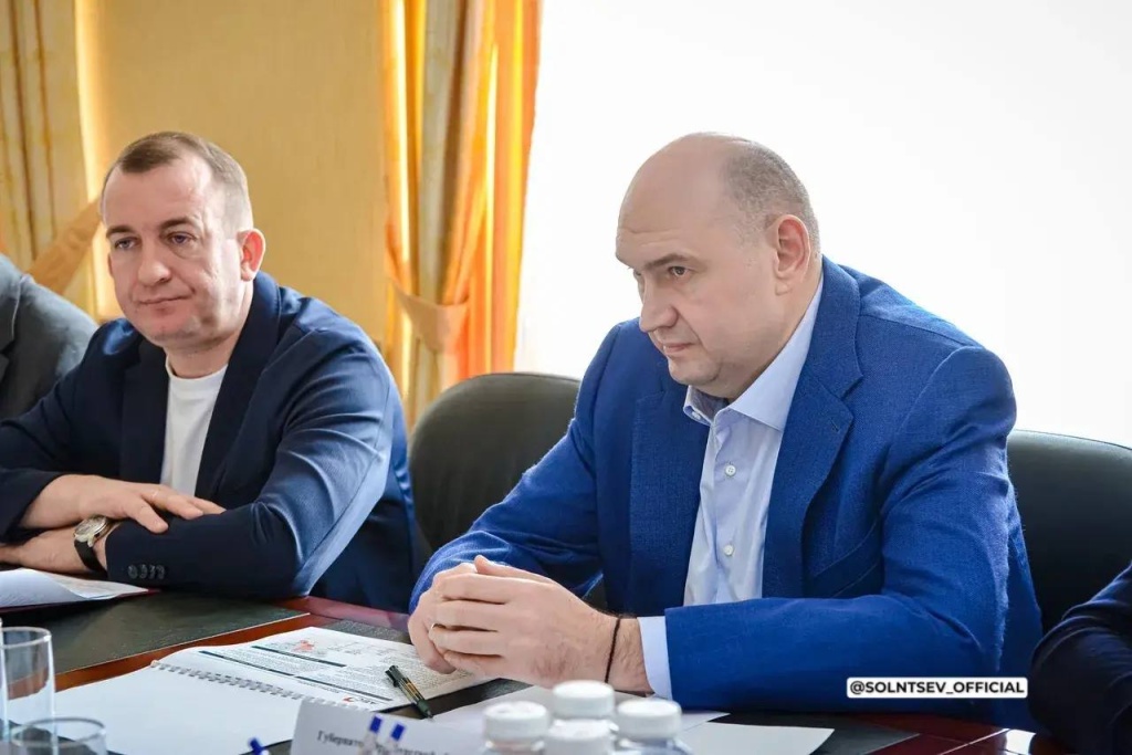 Губернатор Оренбуржья и замминистра транспорта РФ оценили темпы строительства нового аэровокзала Губернатор Оренбуржья и замминистра транспорта РФ оценили темпы строительства нового аэровокзала