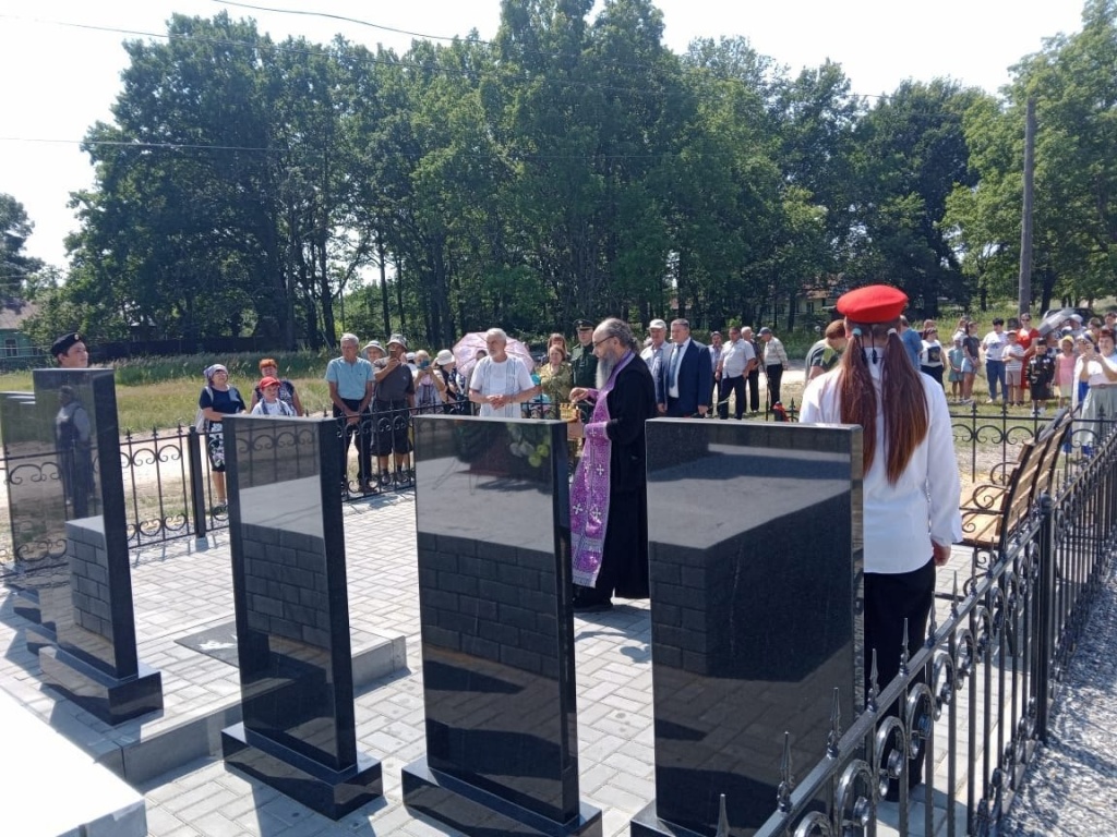 В Алексеевке открыли памятник участникам Великой Отечественной войны