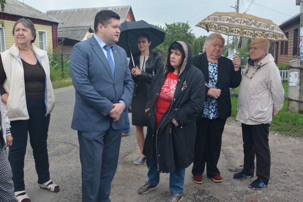 Депутат гордумы Андрей Зачупейко провёл выездной приём в частном секторе Воронежа