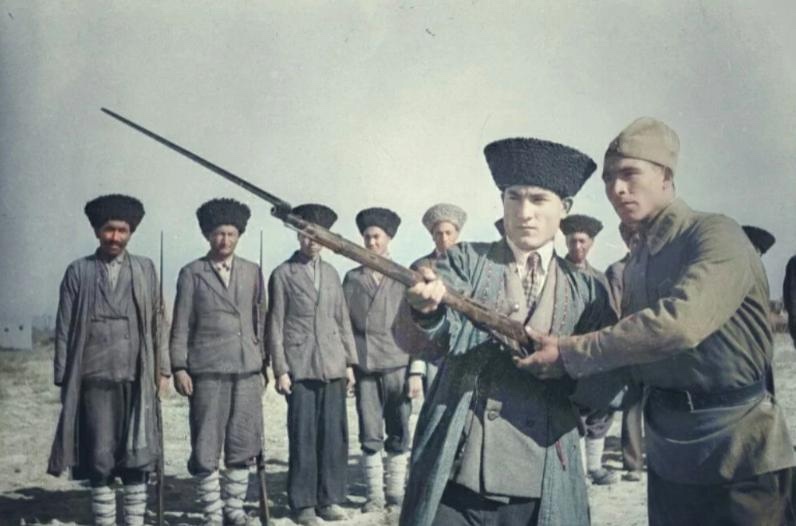 В городе Единец предлагают увековечить подвиг Героя Советского Союза Курбана Дурды в рамках братания молдавского и туркменского народов