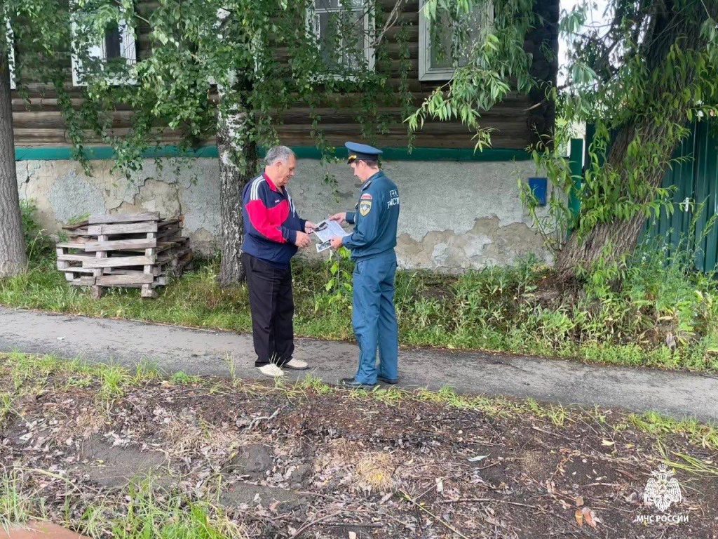 МЧС усиливает меры пожарной безопасности в жилом секторе