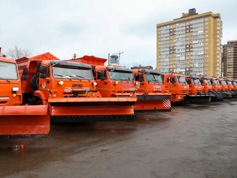 В Воронеже в течение двух дней проходит смотр дорожной техники В Воронеже в течение двух дней проходит смотр дорожной техники