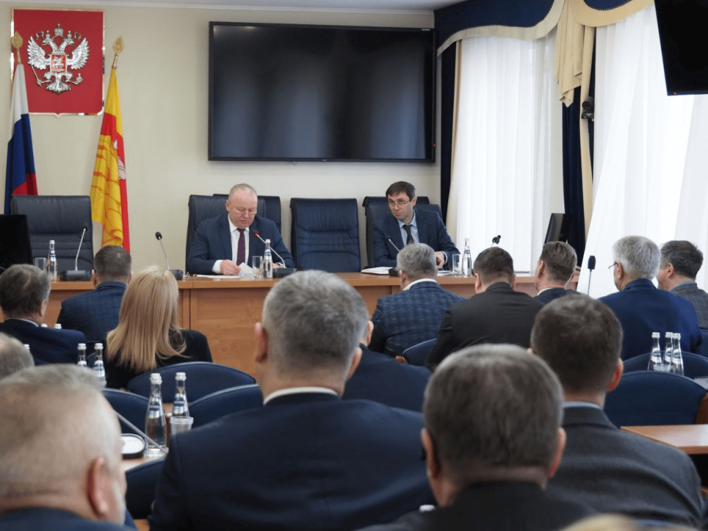 В Воронеже повысят зарплаты работников образования В Воронеже повысят зарплаты работников образования