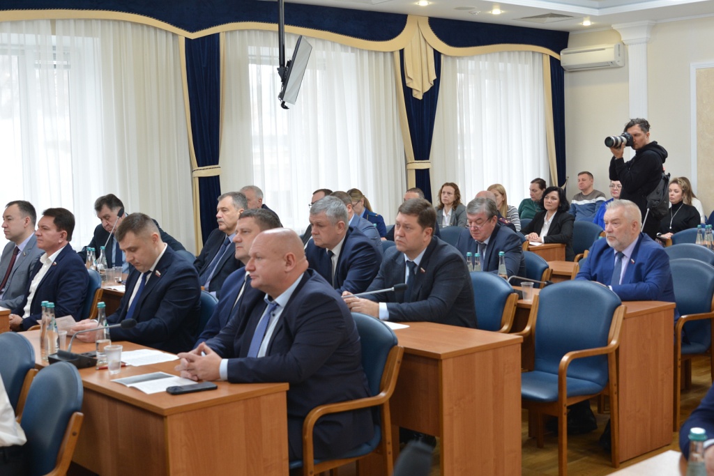 Депутаты Воронежской городской Думы скорректировали бюджет: доходы выросли на 1 млрд рублей