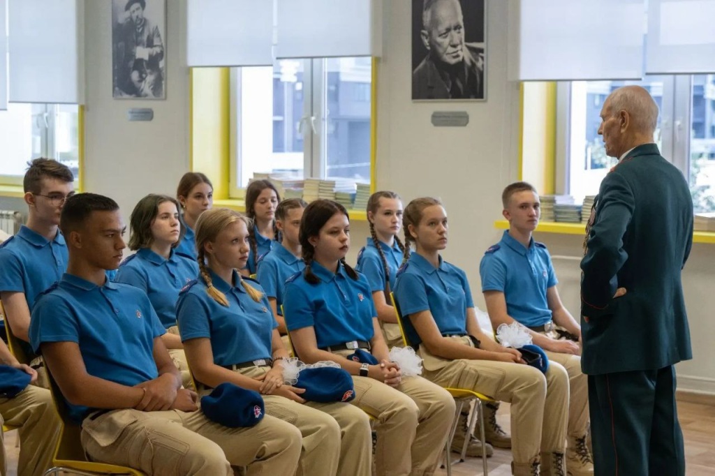 Сергей Петрин поздравил со 101-м днём рождения Почётного гражданина Воронежа Николая Николаевича Борисова Сергей Петрин поздравил со 101-м днём рождения Почётного гражданина Воронежа Николая Николаевича Борисова