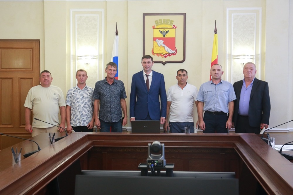 Воронеж продолжает обновлять парк спецтехники: мэр Сергей Петрин о планах благоустройства