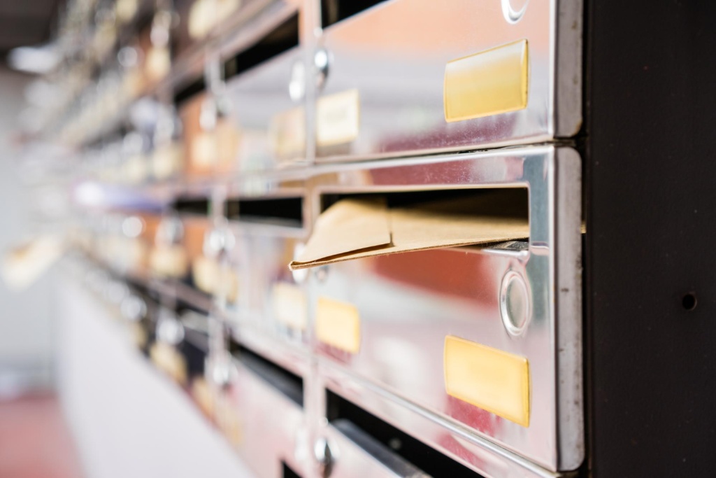 В Новосибирской области более 100 отделений почты испытывают нехватку сотрудников