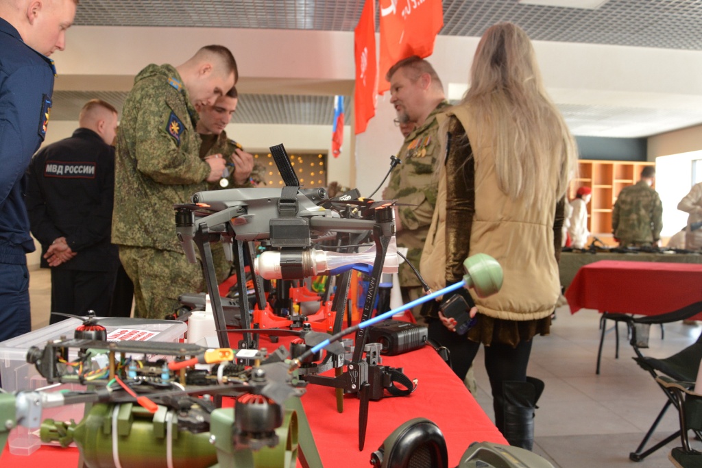 Председатель Воронежской гордумы Андрей Дьяченко принял участие в общероссийском Уроке Мужества Председатель Воронежской гордумы Андрей Дьяченко принял участие в общероссийском Уроке Мужества
