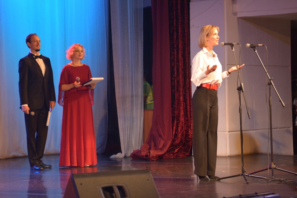 Депутат Воронежской гордумы Олег Черкасов поздравил педагогов с профессиональным праздником