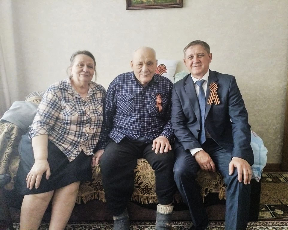 День Победы в Воронеже: депутаты вместе с жителями почтили память героев и поздравили ветеранов