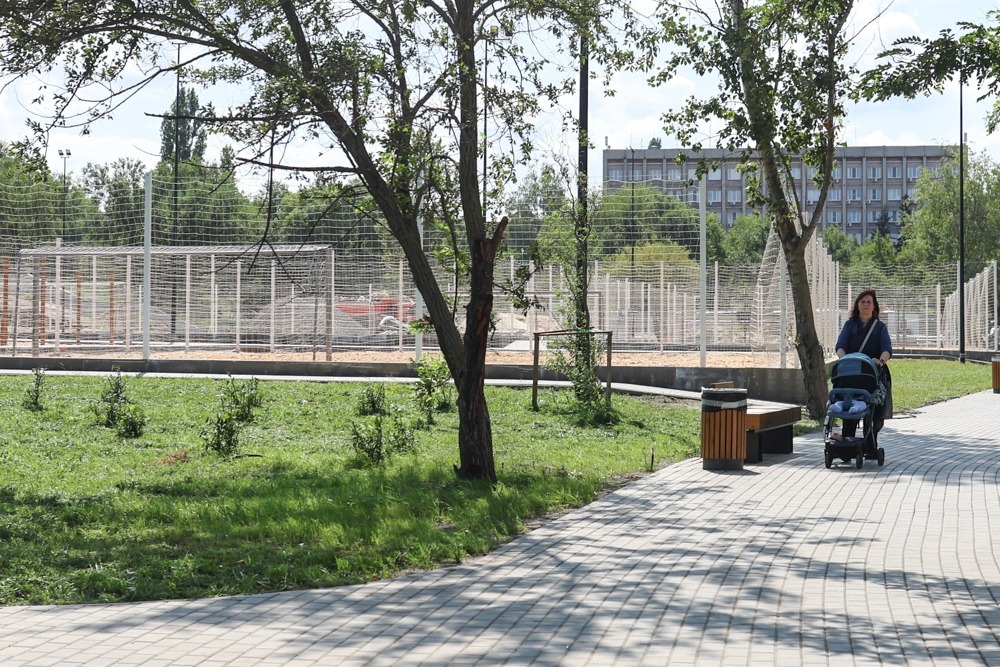 Мэр Воронежа посетил набережную Авиастроителей: работы завершаются, но подрядчик будет оштрафован