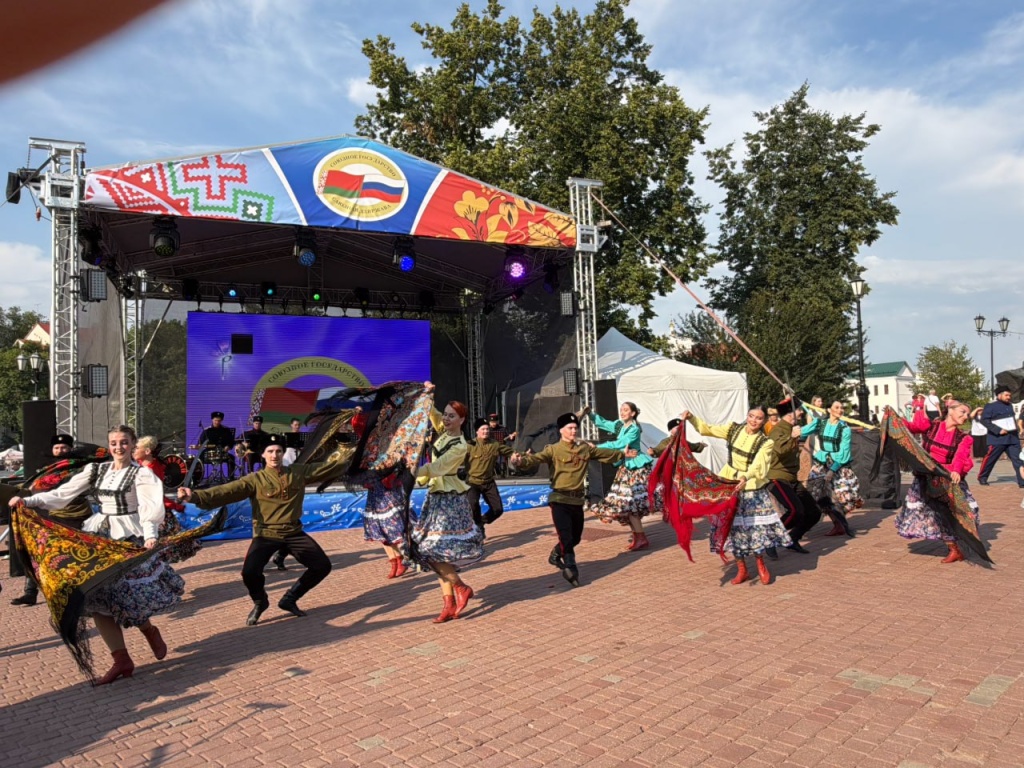 Казачьи традиции Мордовии продемонстрировали на международном фестивале в Витебске