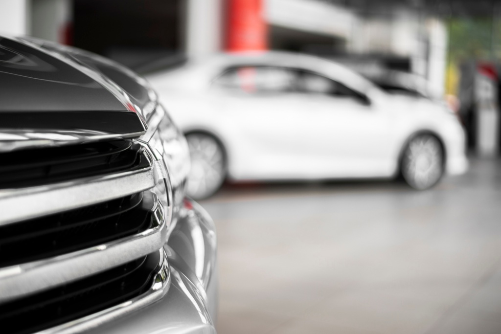 «Ъ»: в РФ сократились запасы легковых автомобилей из КНР