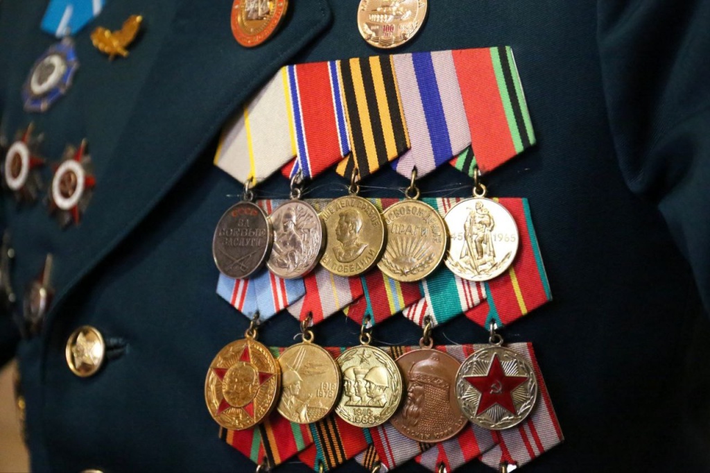 Сергей Петрин поздравил Почётного жителя Воронежа Николая Борисова со столетним юбилеем